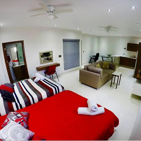 En El Centro 3 Hermoso Loft Familiar Ac Wifi 300 Mbps อากวสคาเลียนเทส ภายนอก รูปภาพ