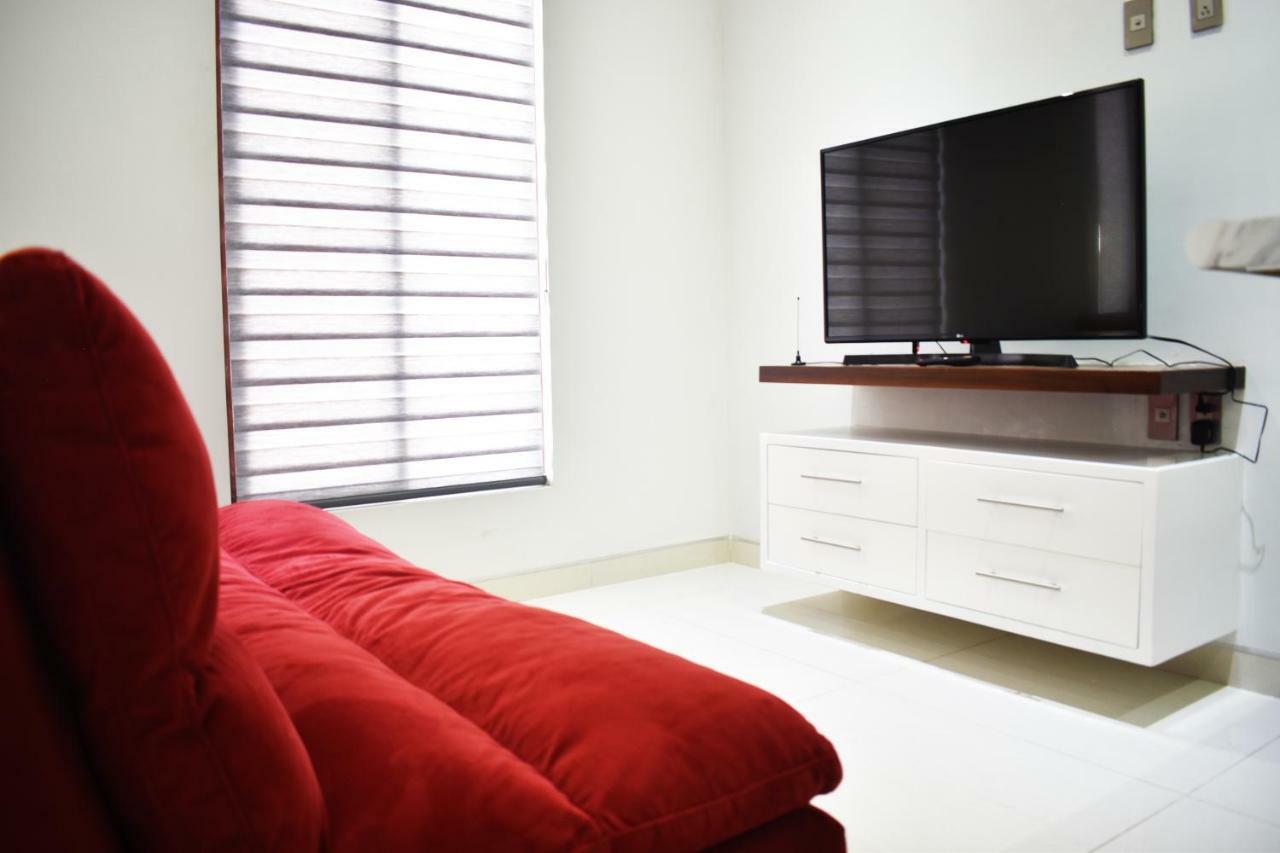 En El Centro 3 Hermoso Loft Familiar Ac Wifi 300 Mbps อากวสคาเลียนเทส ภายนอก รูปภาพ