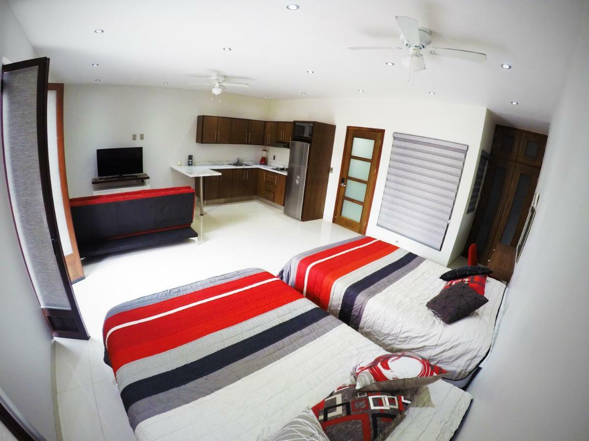 En El Centro 3 Hermoso Loft Familiar Ac Wifi 300 Mbps อากวสคาเลียนเทส ภายนอก รูปภาพ